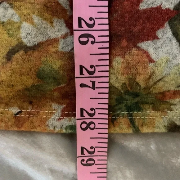 Fall sweater cowl neck by Emerald with sunflowers and tiny gems size medium EUC - Picture 6 of 7